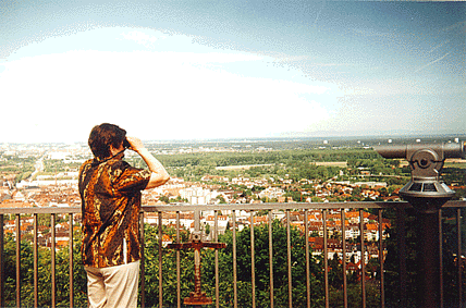 Cast6.GIF (83149 bytes)